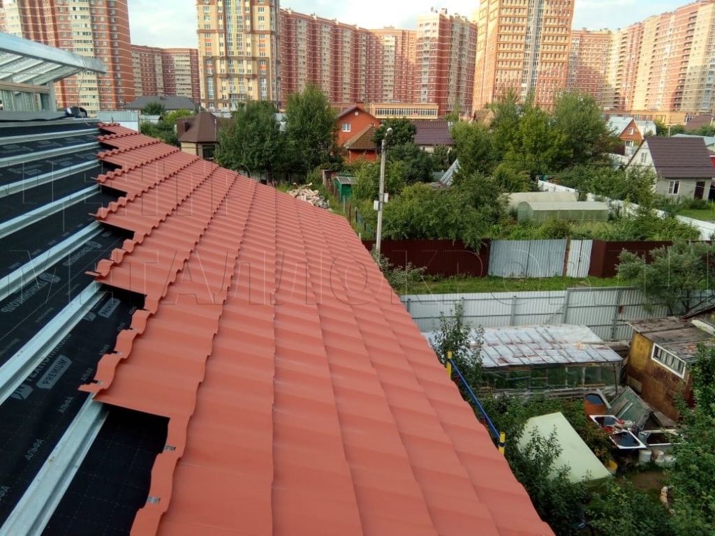 Металлочерепица Геркулес 8004 терракотовый Стальной Бархат от Центра Металокровли в России